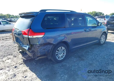 2014 Toyota Sienna Xle V6 8 Passenger из США, поврежденный, VIN 5TDYK3DC9ES526117